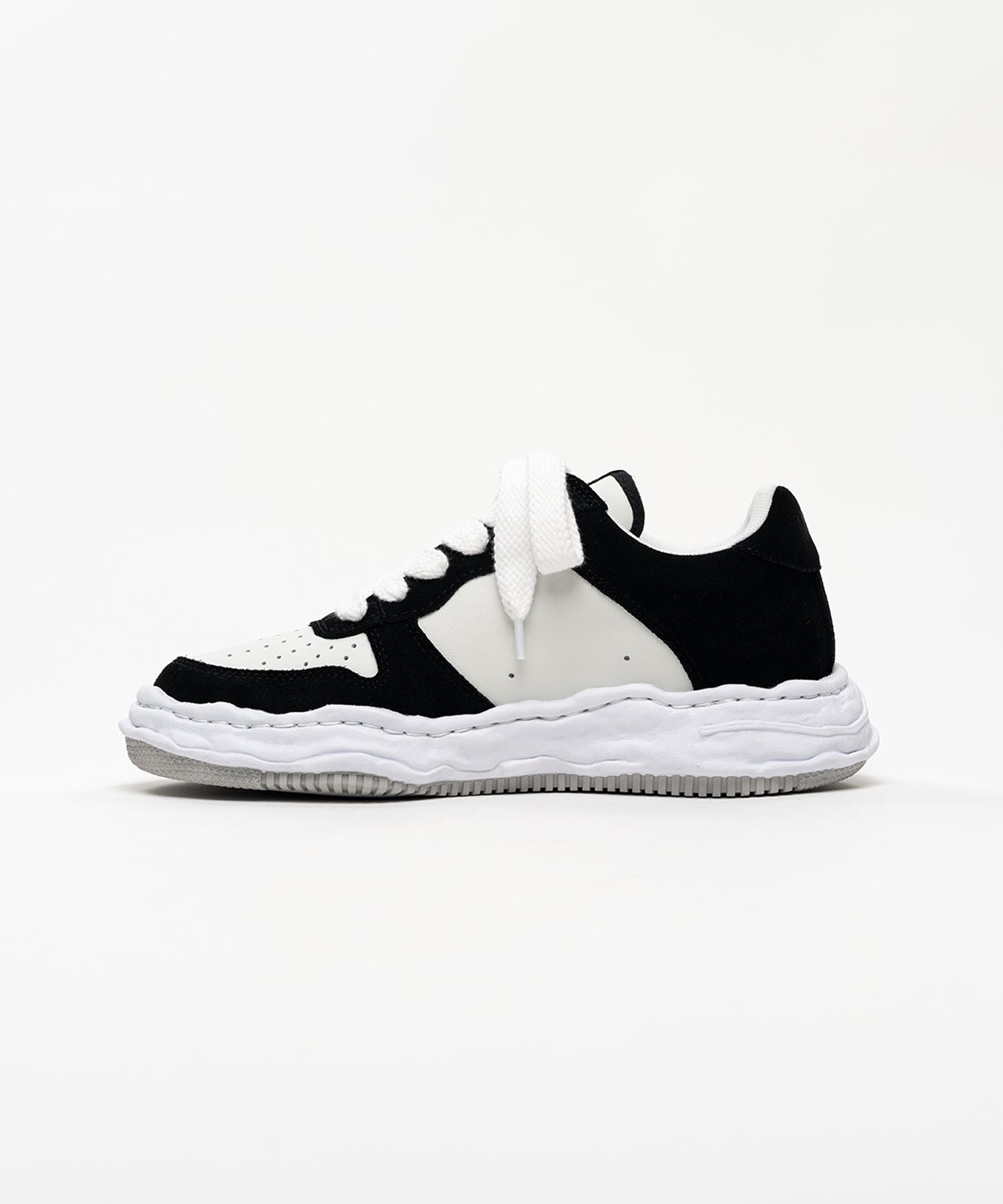 Maison Mihara Yasuhiro "WAYNE" OG Sole Suede Low-top Sneakers