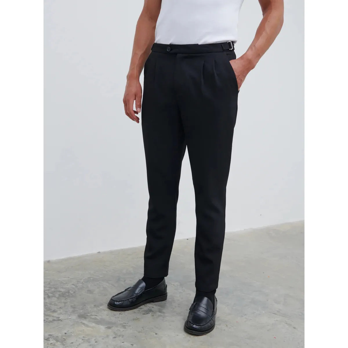 NOBL Axton Tailored Black