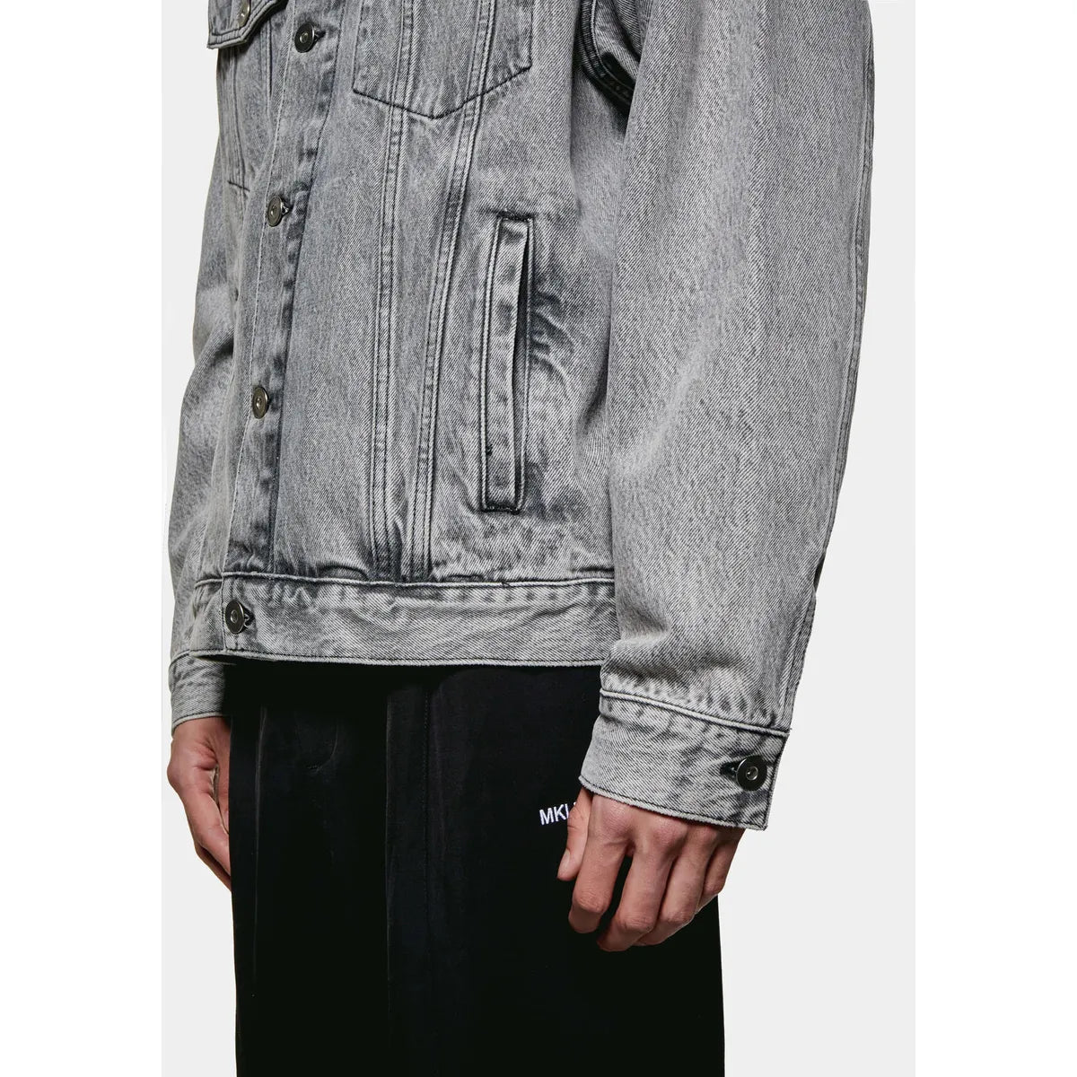 MKI DENIM BOX OVERSHIRT