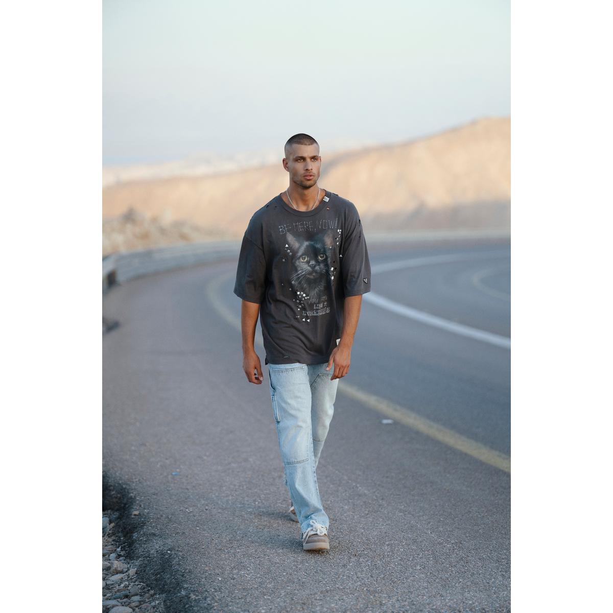 Maison Mihara Cat Printed Embellished Distressed T-shirt