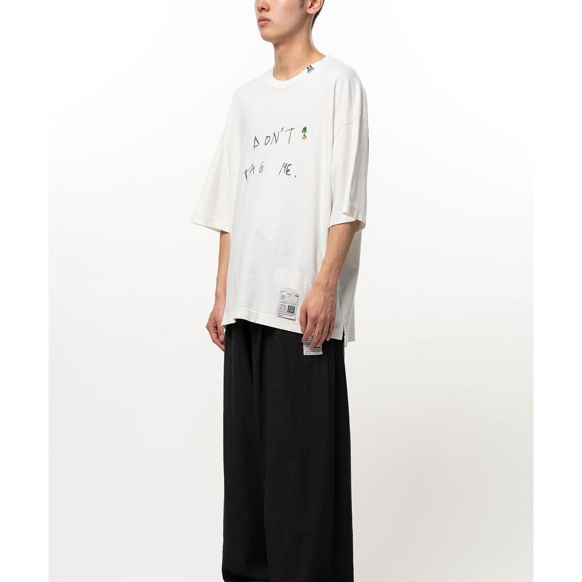 Maison Mihara Don't Tag Me. Printed T-shirt