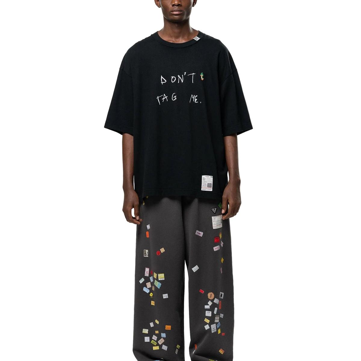 Maison Mihara Don't Tag Me. Printed Black T-shirt