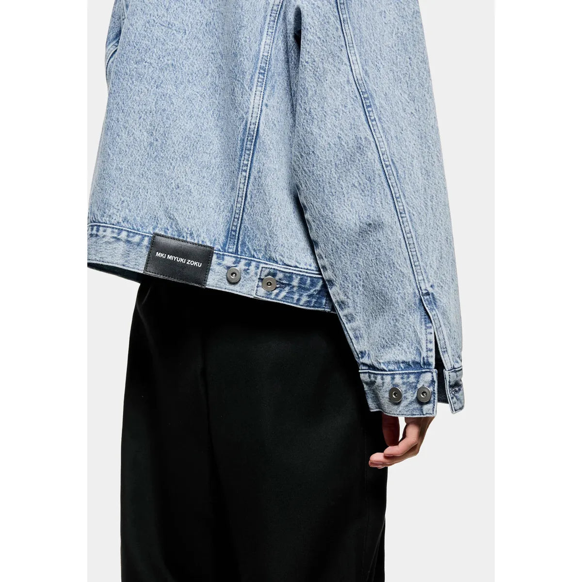 MKI DENIM TRUCKER BLEACH WASH JACKET