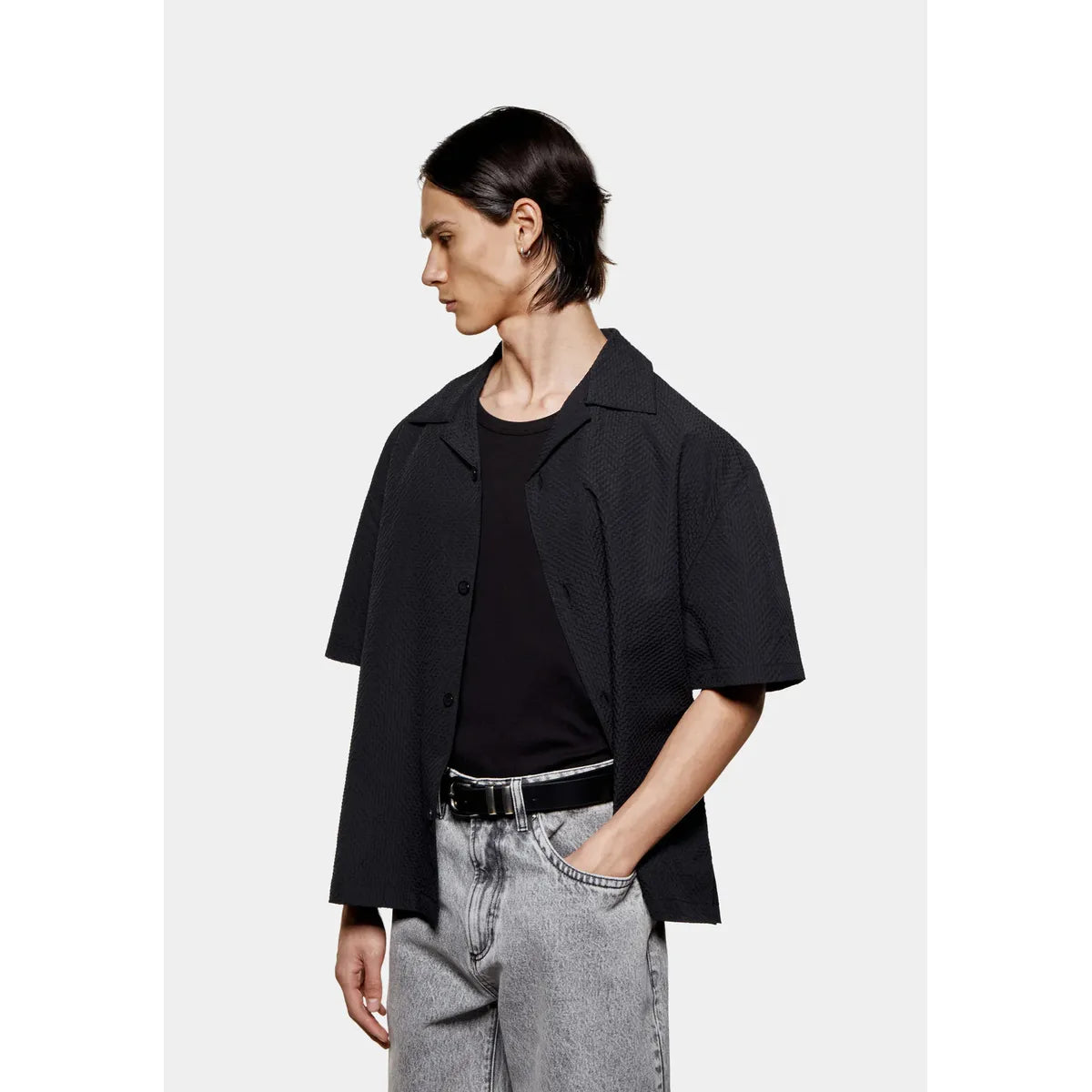 MKI BLACK SEERSUCKER VACATION SHIRT