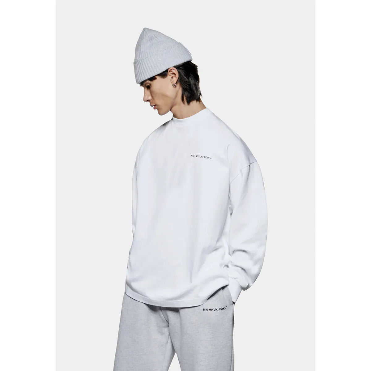 MKI WHITE UNIFORM LONGSLEEVE T-SHIRT