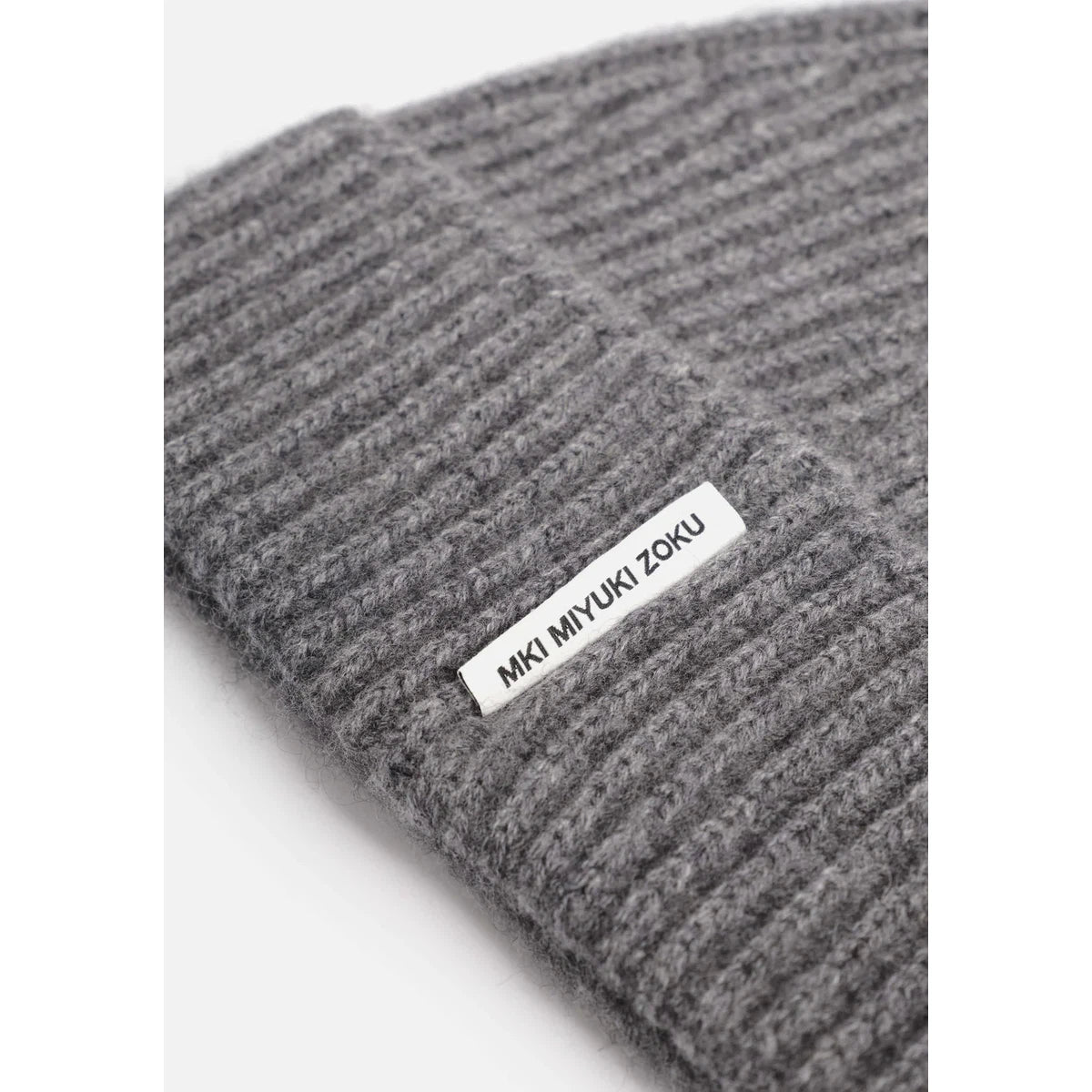 MKI CASHMERE RIBBED BEANIE