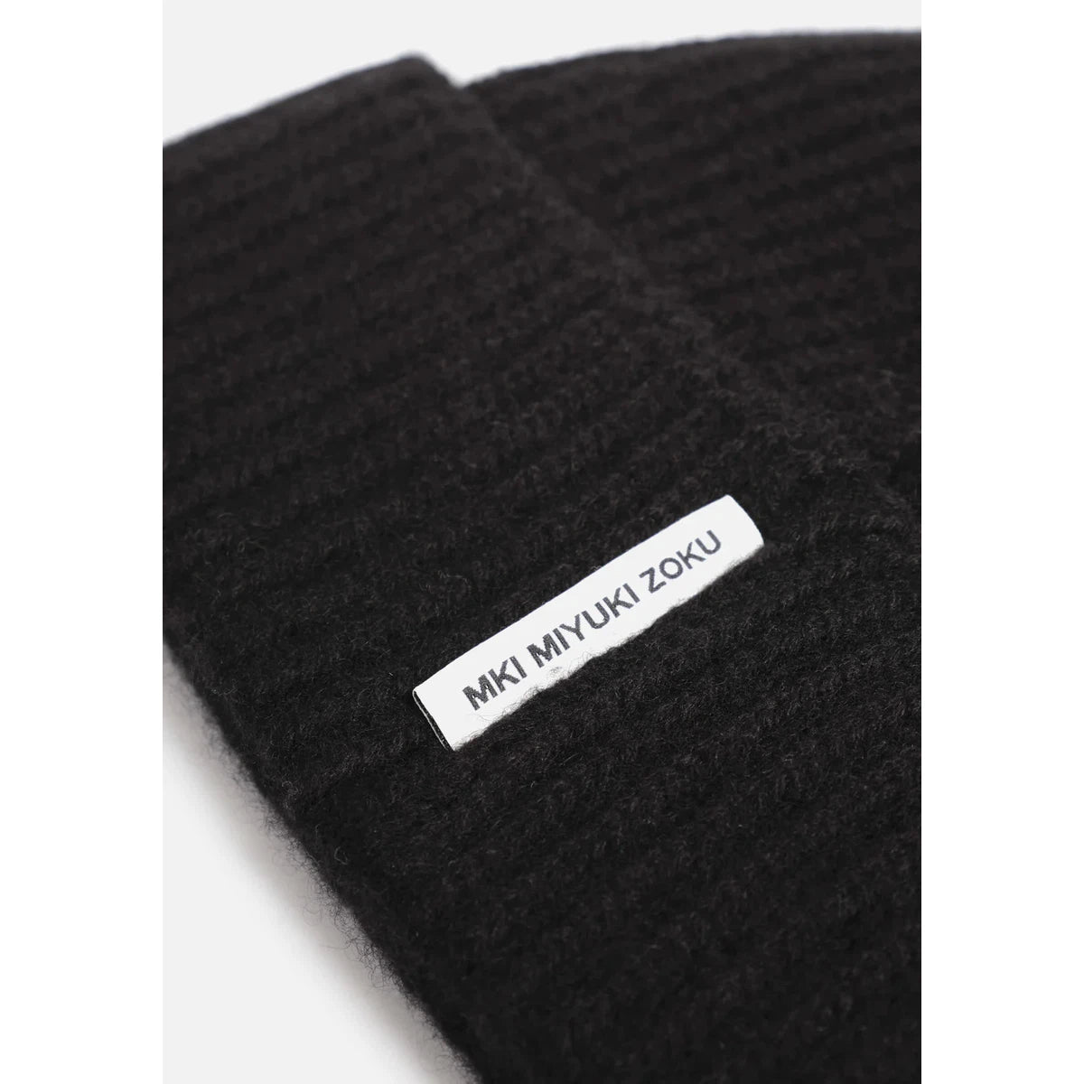 MKI CASHMERE RIBBED BEANIE