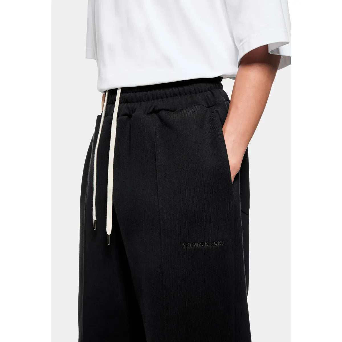 MKI 800 GSM SUPERWEIGHT WIDE LEG BLACK JOGGERS
