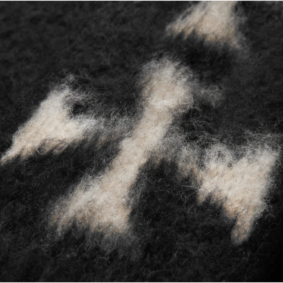 ASKYURSELF - BRUSHED CROSS ZIP KNIT HOODIE