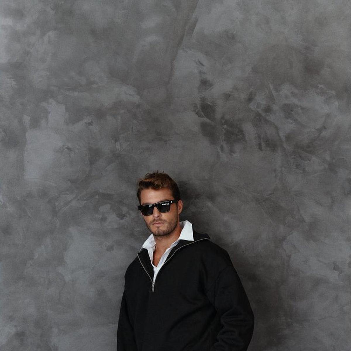Drykorn Kailep Black Half Zip Sweatshirt – Mr.Something campaign