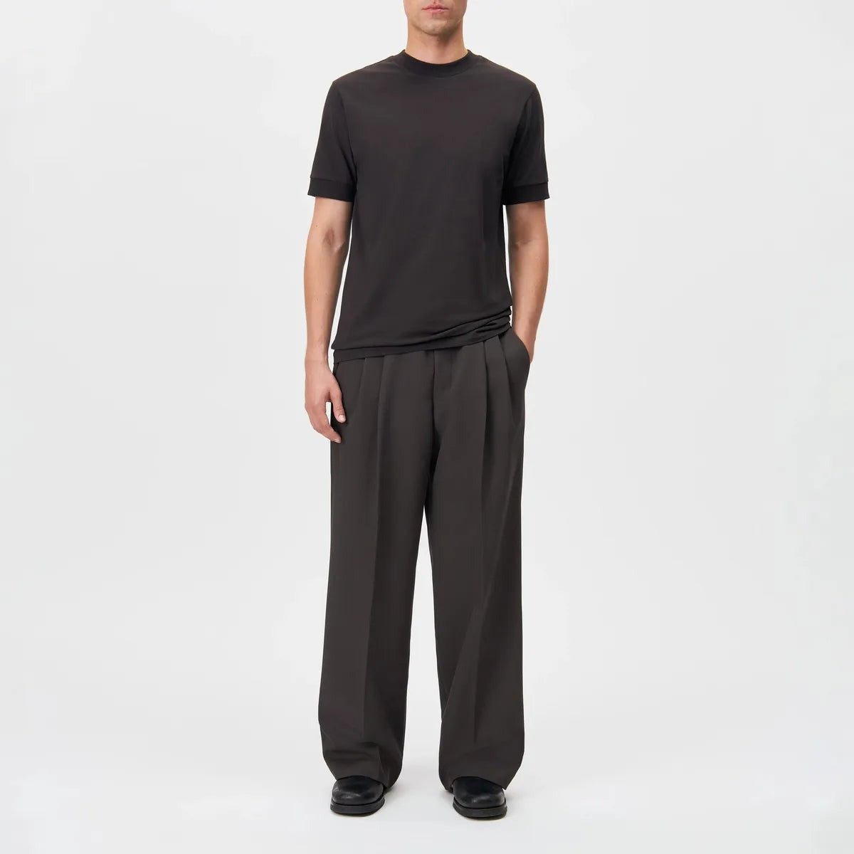Drykorn Anton Fitted T-Shirt in Brown
