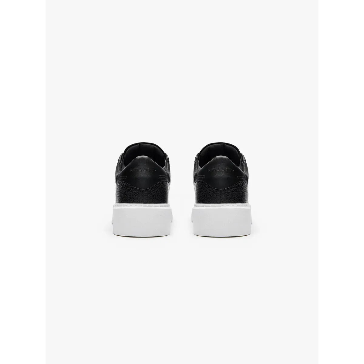Reternity Le Promeneur - Black Sneakers