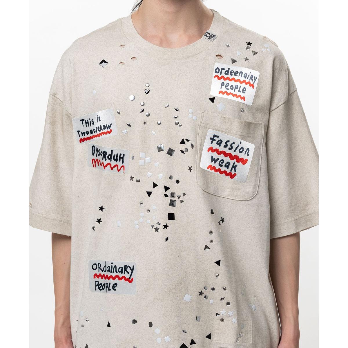 Maison Mihara Embellished Sticker Beige T-shirt