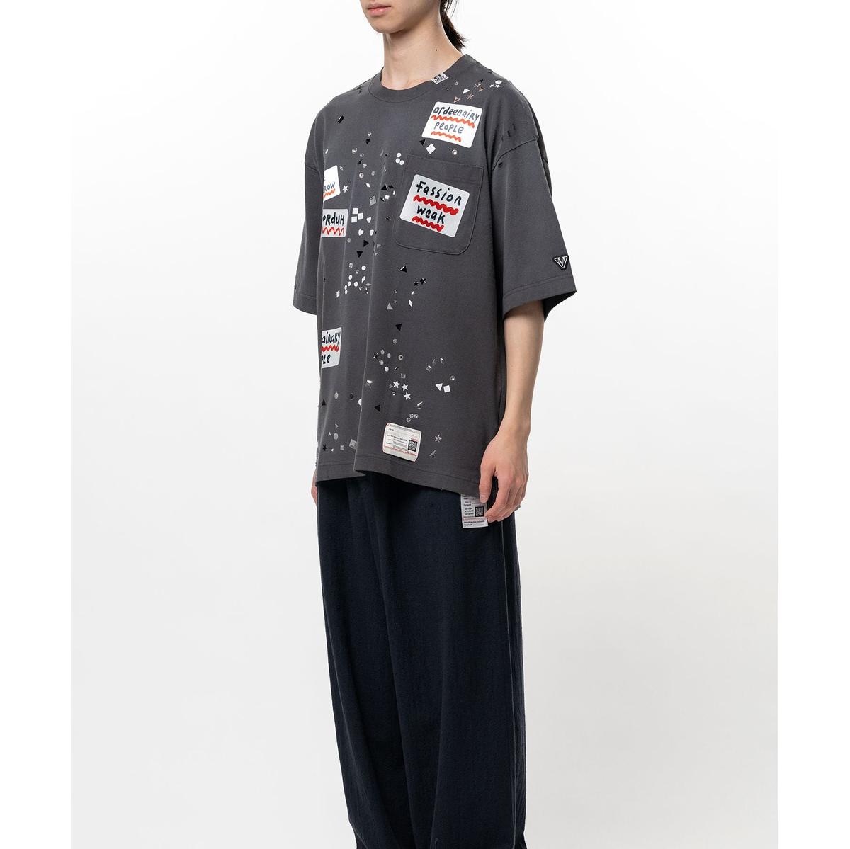 Maison Mihara Embellished Sticker Black T-shirt