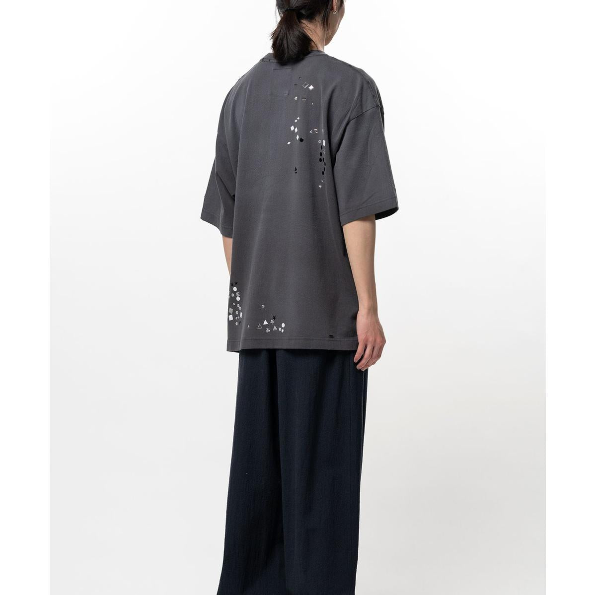 Maison Mihara Embellished Sticker Black T-shirt