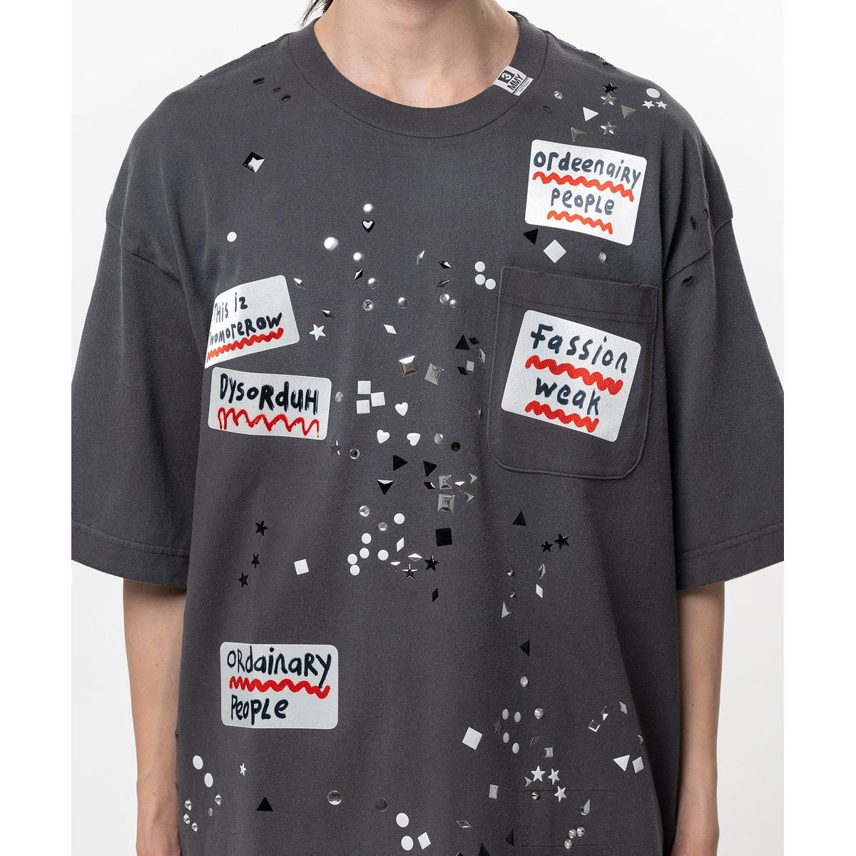 Maison Mihara Embellished Sticker Black T-shirt