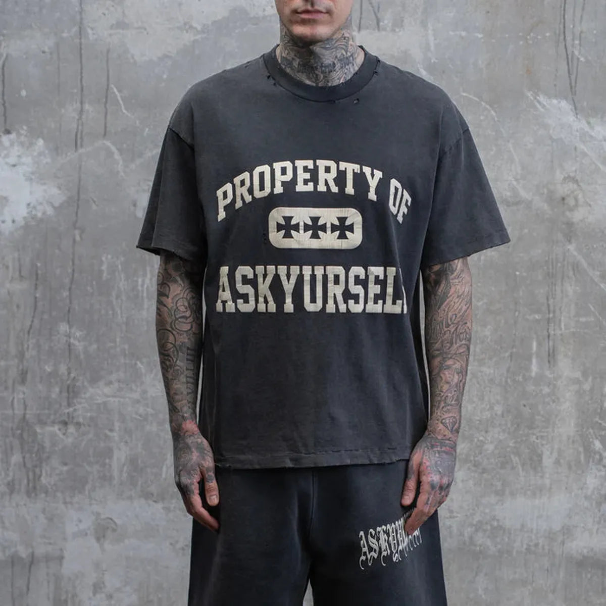 ASKYURSELF Property T-Shirt in Vintage Black