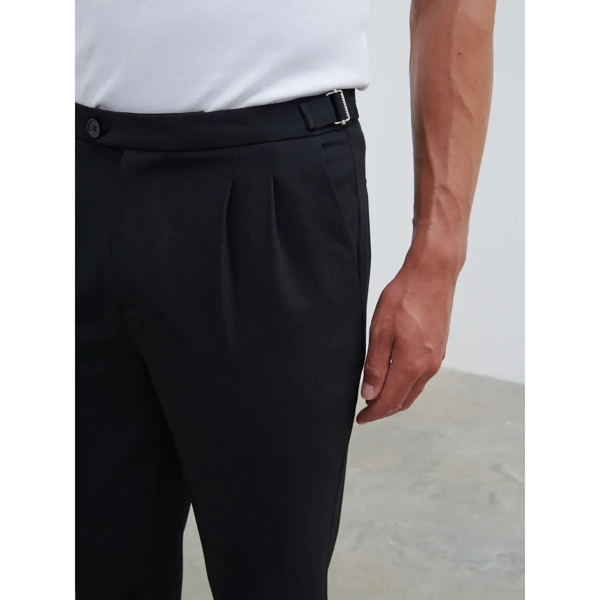 NOBL Axton Tailored Black
