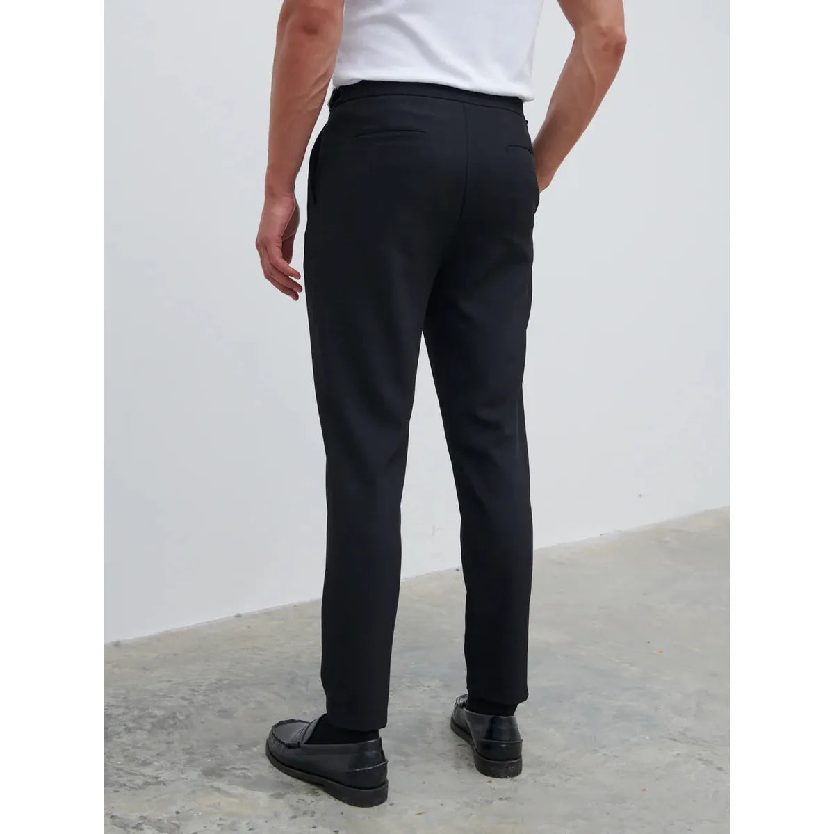 NOBL Axton Tailored Black