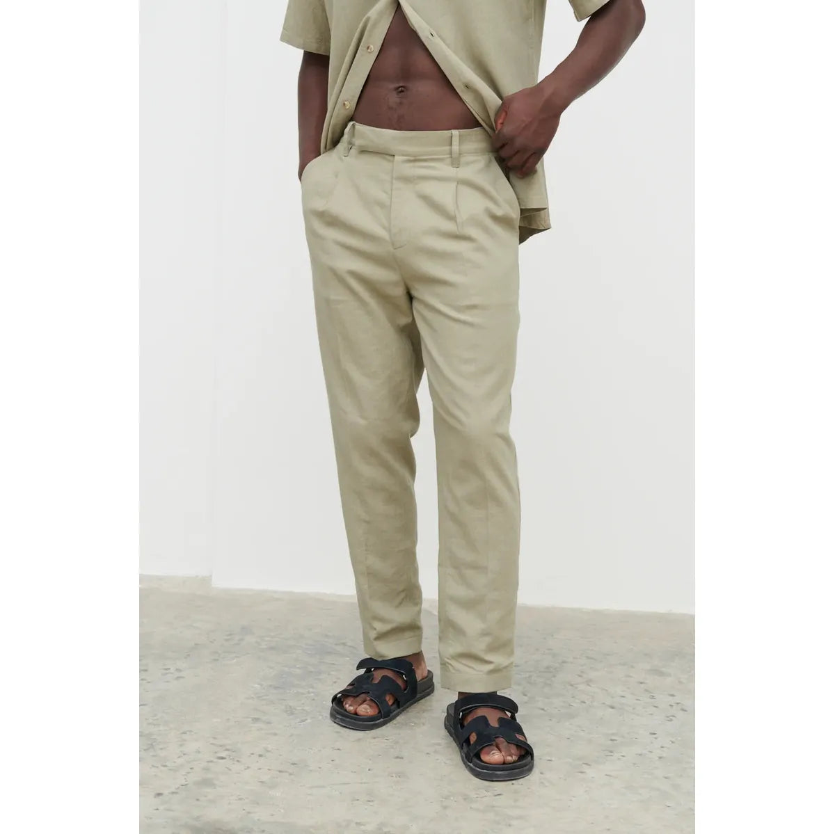 NOBL Joel Linen Trousers Olive