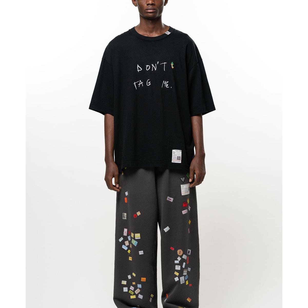 Maison Mihara Don't Tag Me. Printed T-Shirt in Black