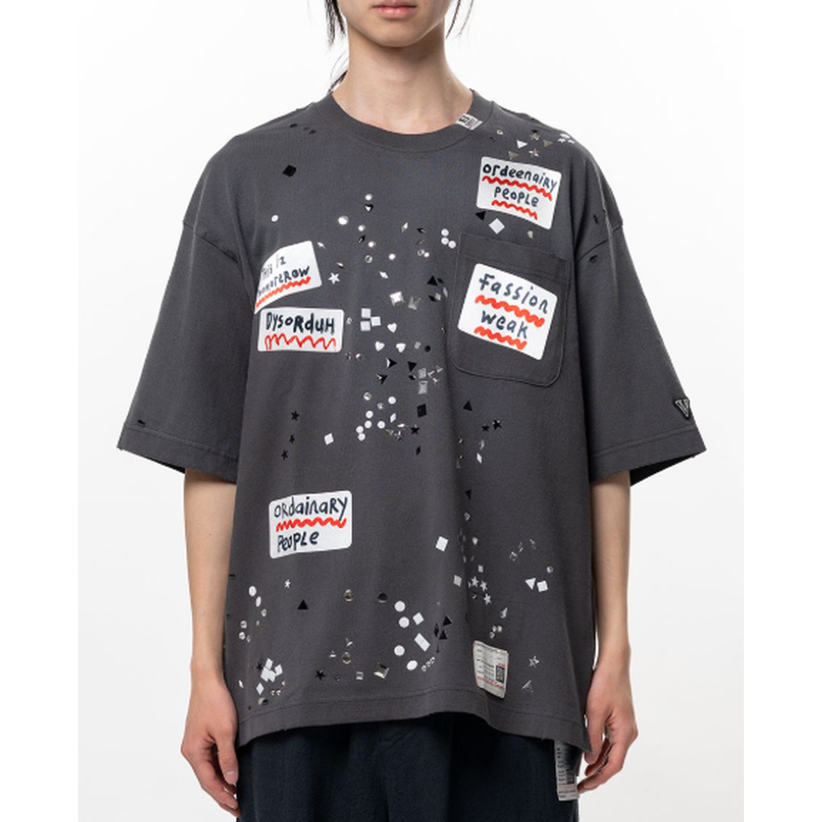 Maison Mihara Embellished Sticker Black T-shirt