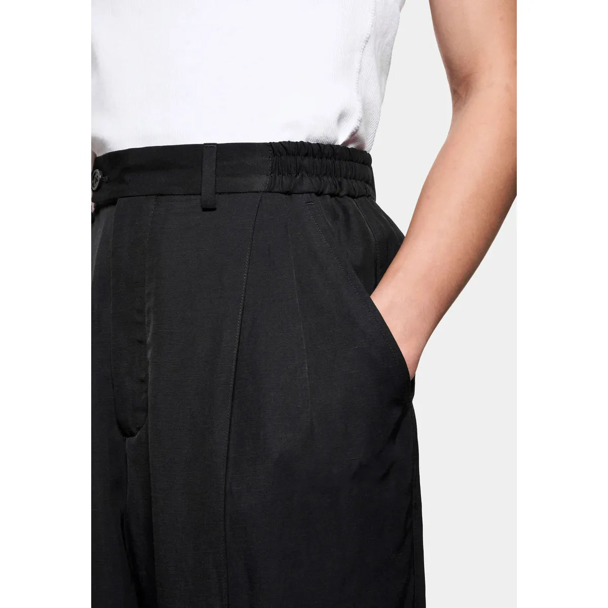 MKI Pleated Suit Pants in Black