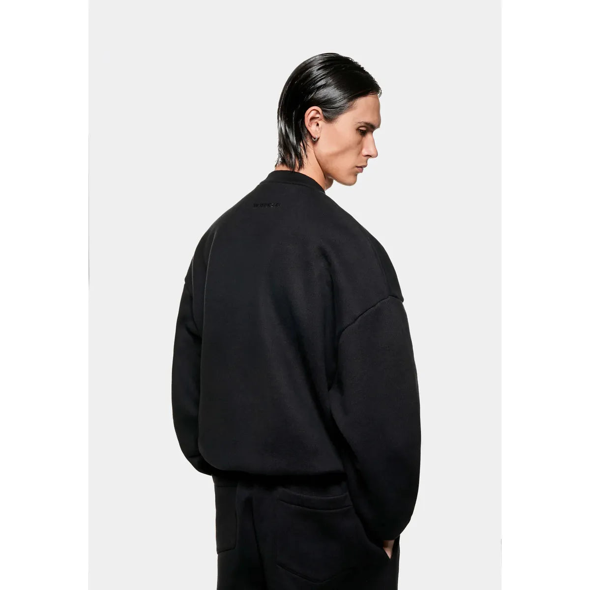 MKI 800 GSM SUPERWEIGHT BLACK CREWNECK
