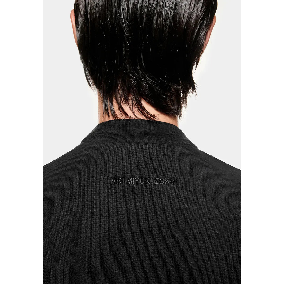 MKI 800 GSM SUPERWEIGHT BLACK CREWNECK