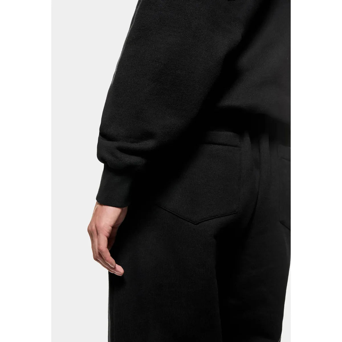 MKI 800 GSM SUPERWEIGHT BLACK CREWNECK