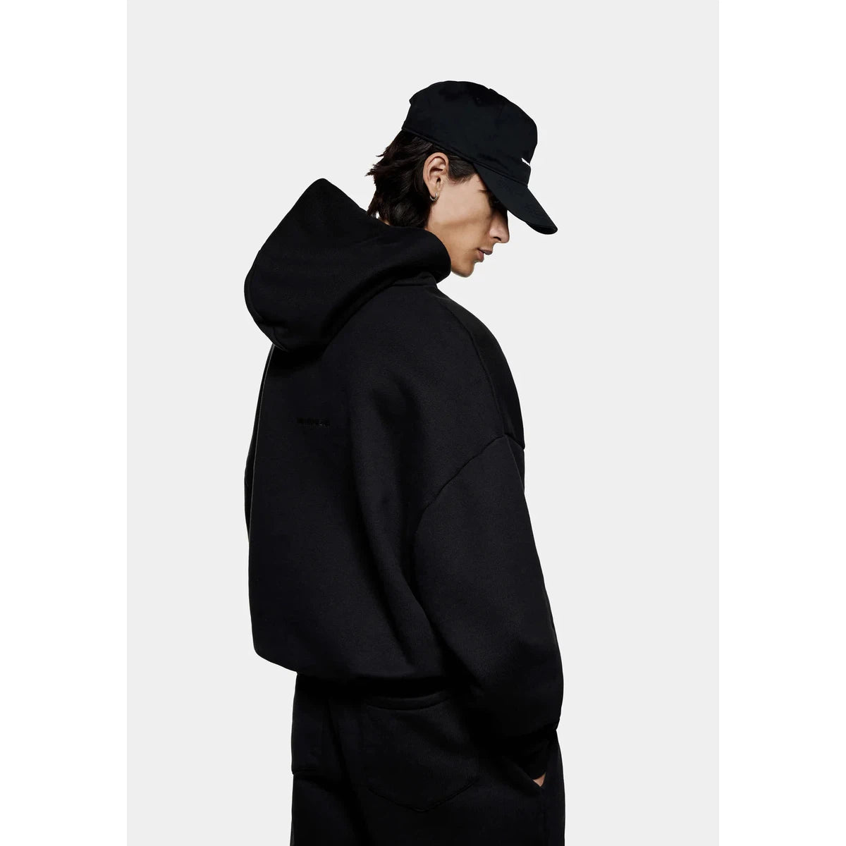 MKI 800 GSM SUPERWEIGHT HOODY BLACK