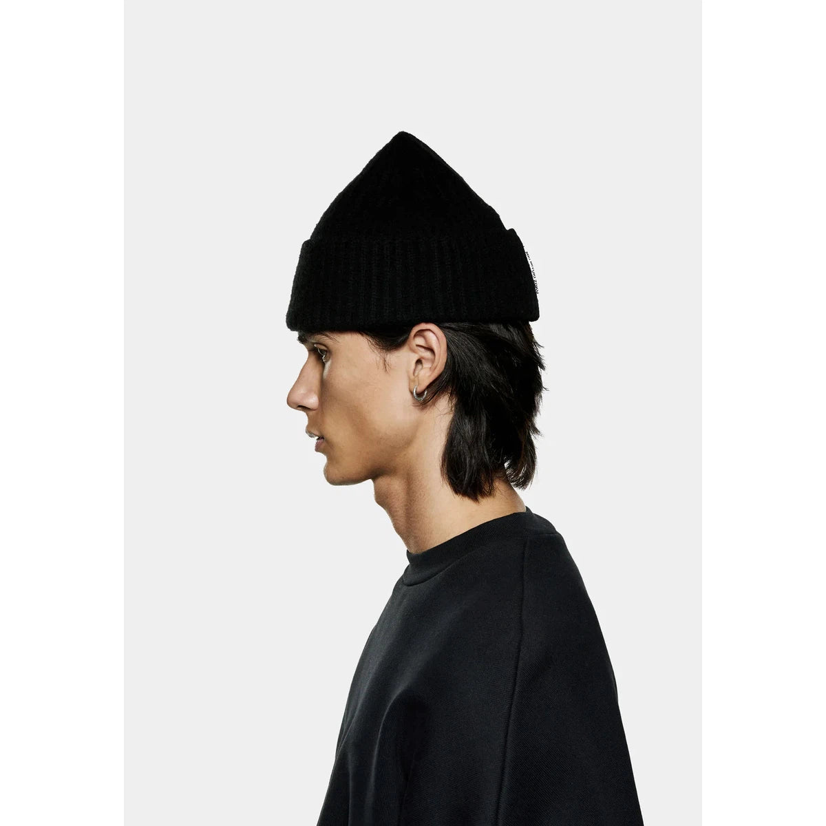 MKI CASHMERE RIBBED BEANIE