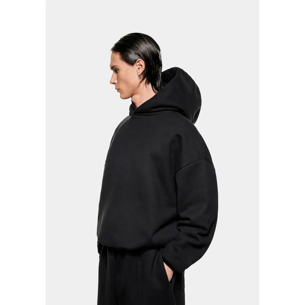 MKI 800 GSM SUPERWEIGHT BLACK HOODY