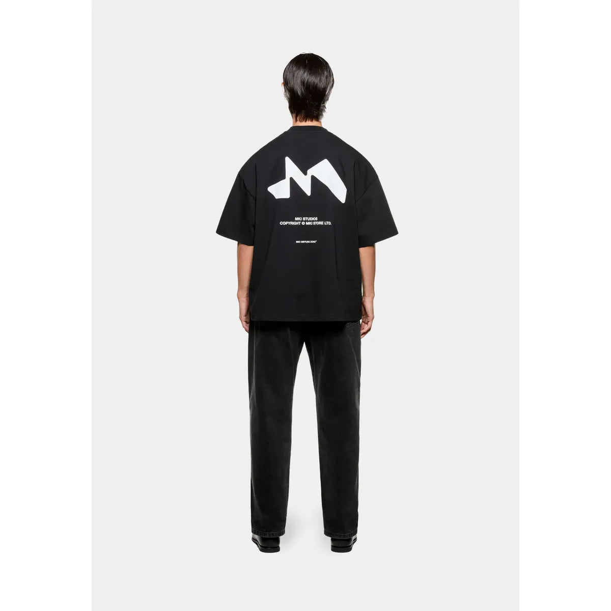 MKI SILHOUETTE BLACK T-SHIRT