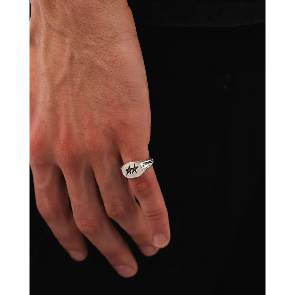 Twojeys Superstar Signet Ring