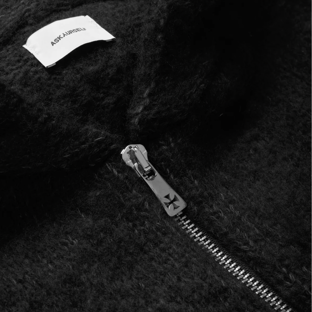 ASKYURSELF - BRUSHED CROSS ZIP KNIT HOODIE