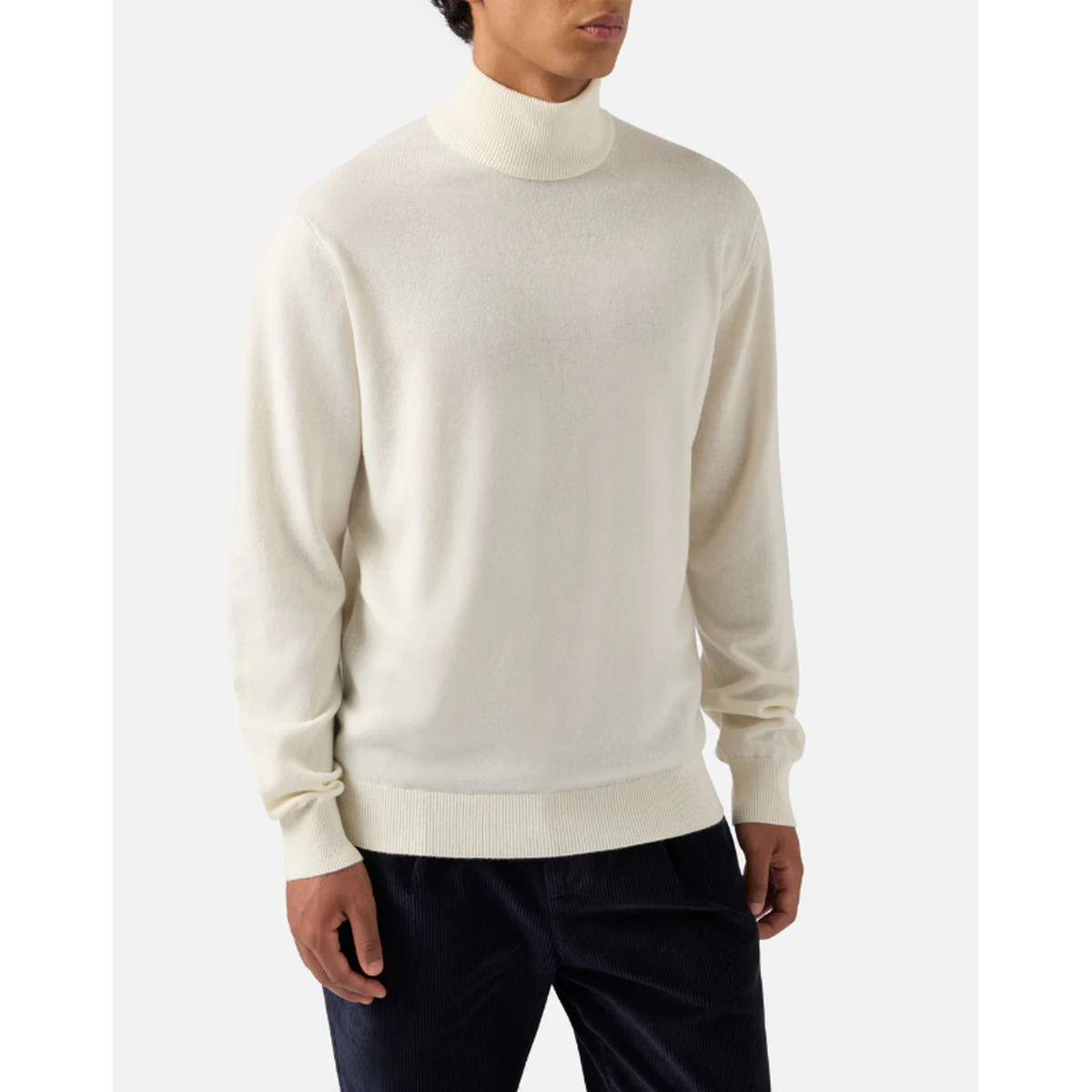 MC2 OFF WHITE BOND TURTLENECK SWEATER