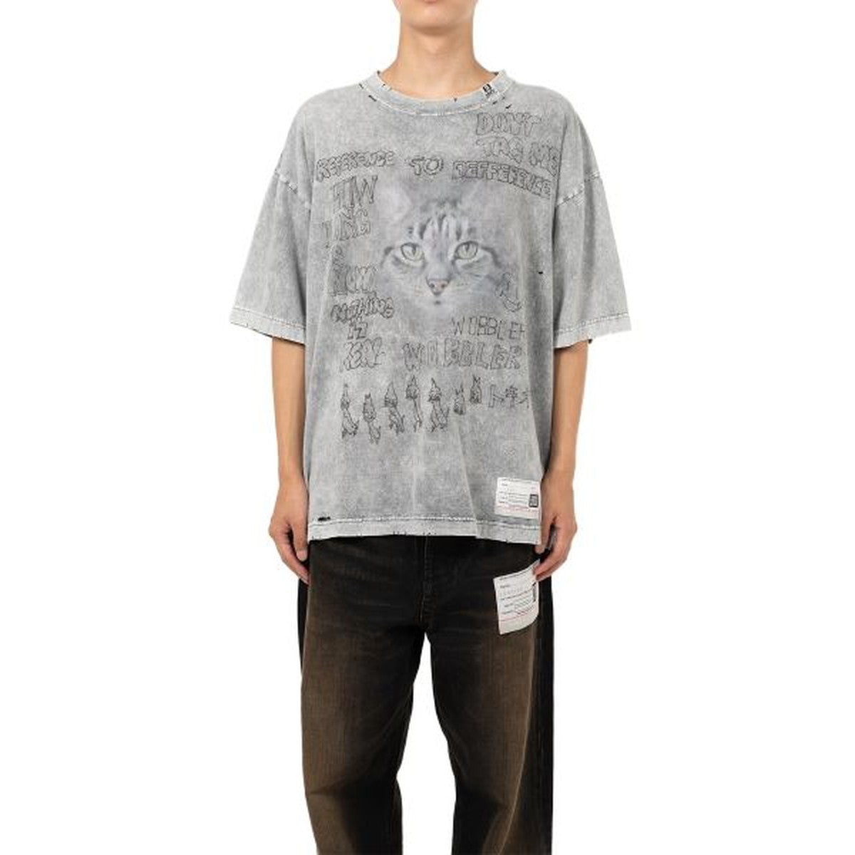 Maison Mihara Distressed Cat Print T-shirt