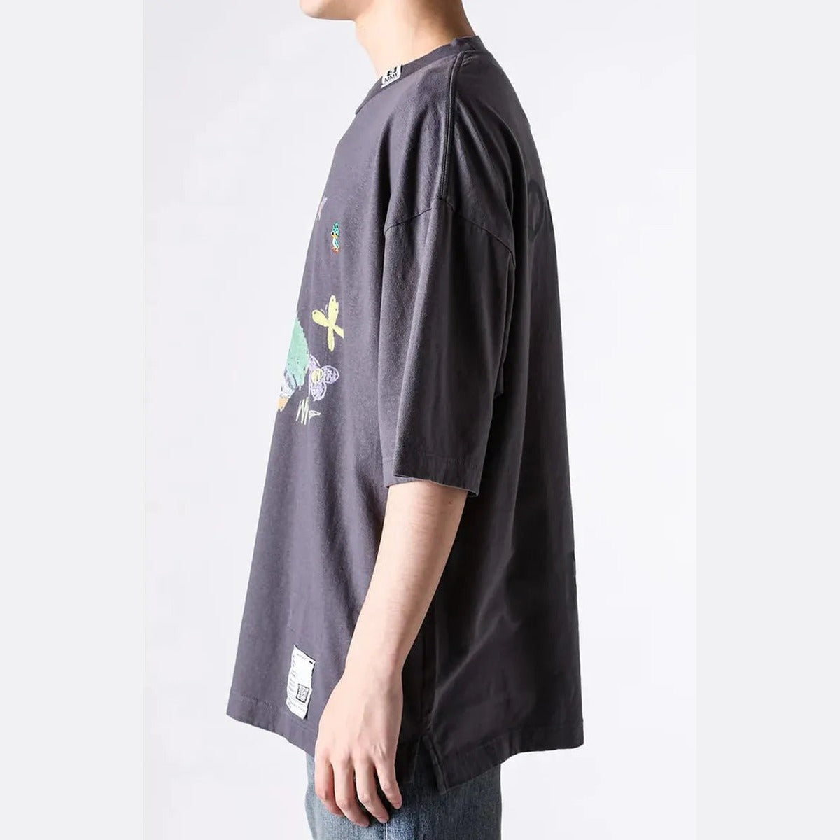 Maison Mihara Yasuhiro Leon Kids Doodle T-Shirt in Black