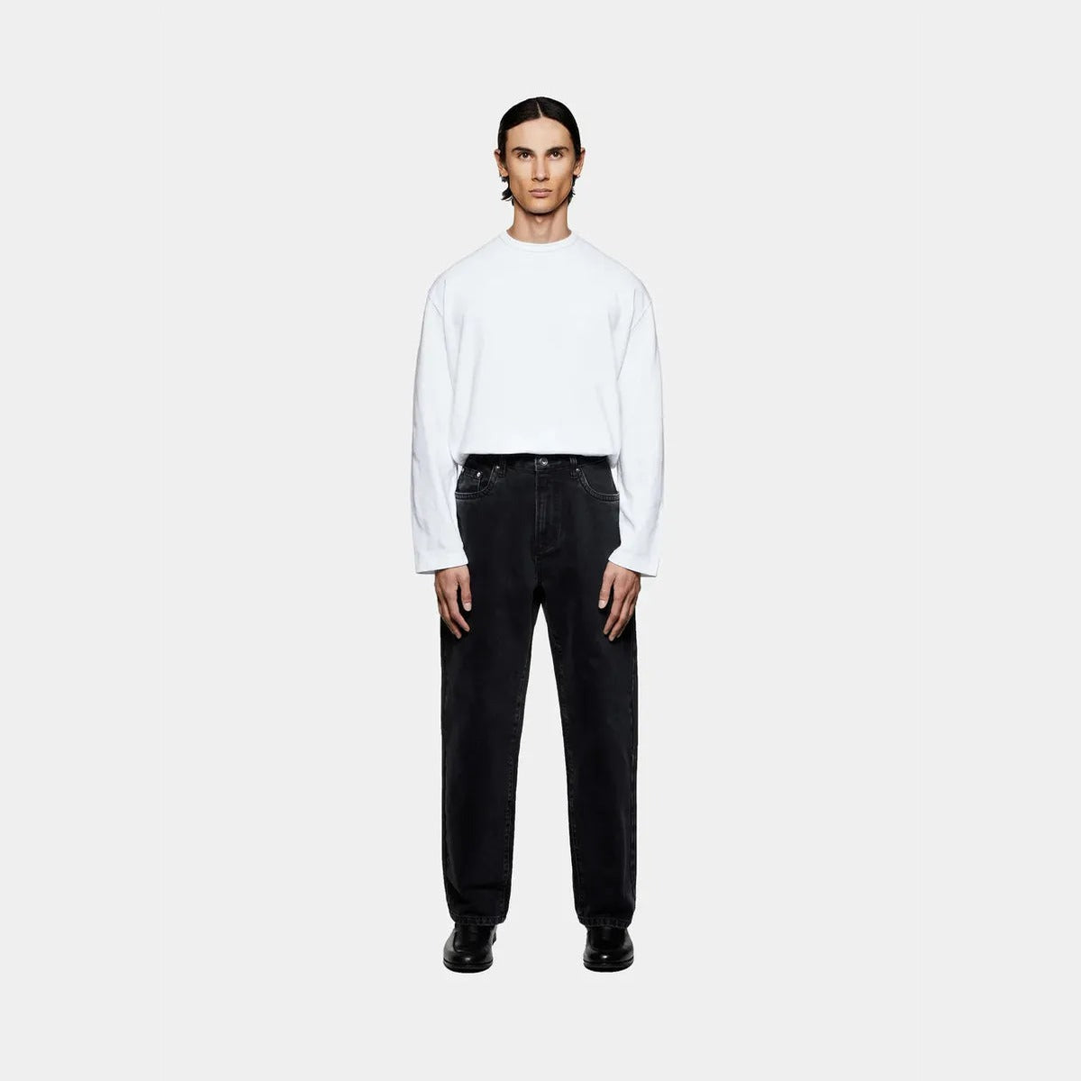 MKI Classic Jeans in Black Wash